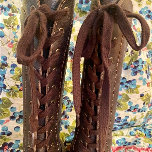 Krisper boots - Picture 2 of 3